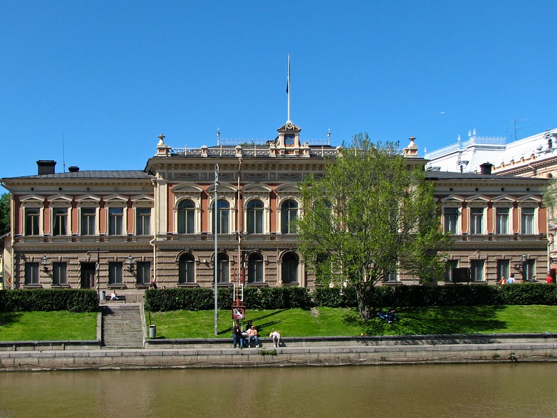 Front view of Turku City Hall