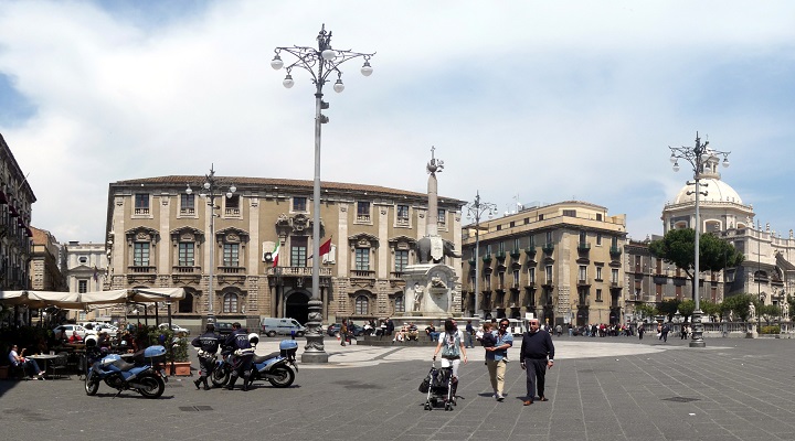 Image of the main square in Catania