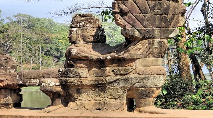 Photo of the temple guardians to Angkor Wat
